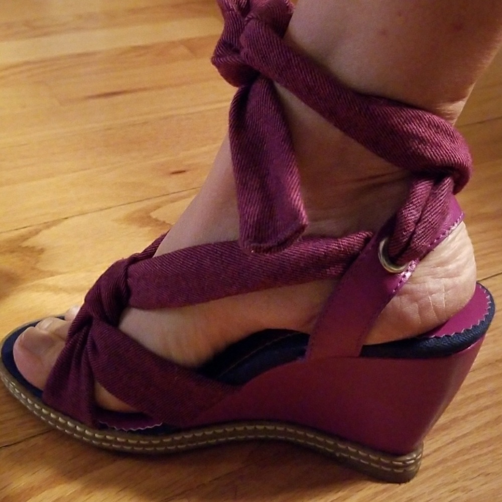 Women's wedge sandals